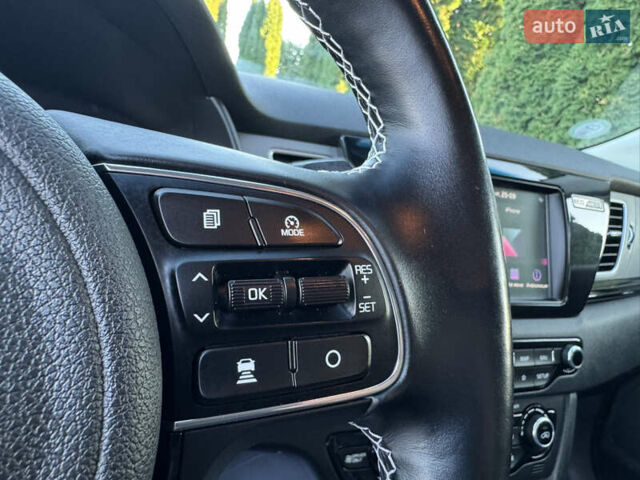 Синий Киа Niro, объемом двигателя 0 л и пробегом 138 тыс. км за 17800 $, фото 53 на Automoto.ua