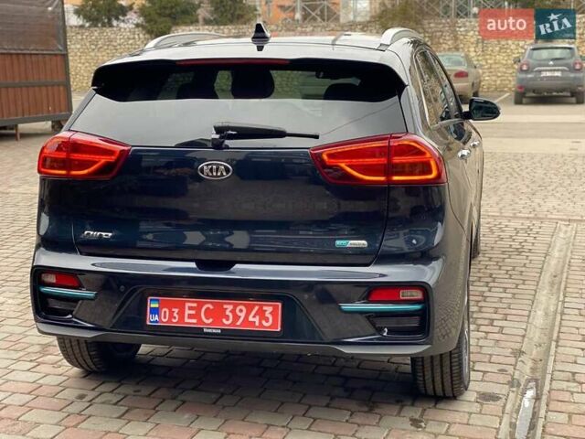 Синий Киа Niro, объемом двигателя 0 л и пробегом 126 тыс. км за 19200 $, фото 38 на Automoto.ua
