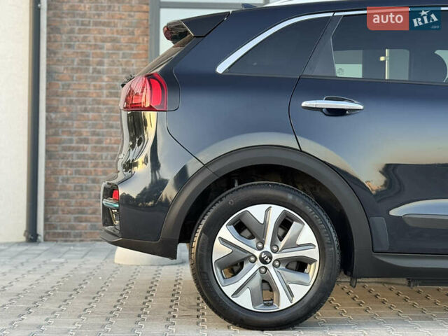 Синий Киа Niro, объемом двигателя 0 л и пробегом 130 тыс. км за 18900 $, фото 20 на Automoto.ua