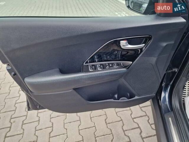 Синий Киа Niro, объемом двигателя 0 л и пробегом 173 тыс. км за 17700 $, фото 41 на Automoto.ua