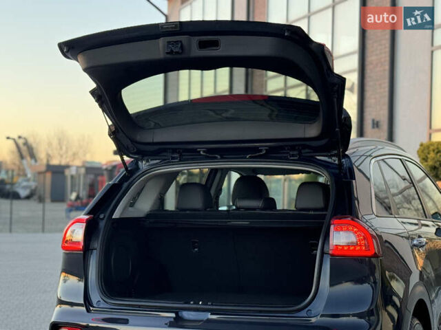 Синий Киа Niro, объемом двигателя 0 л и пробегом 142 тыс. км за 17500 $, фото 38 на Automoto.ua