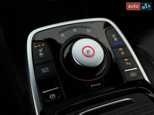 Синий Киа Niro, объемом двигателя 0 л и пробегом 135 тыс. км за 18999 $, фото 57 на Automoto.ua