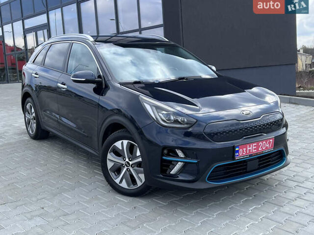 Синий Киа Niro, объемом двигателя 0 л и пробегом 126 тыс. км за 18548 $, фото 54 на Automoto.ua
