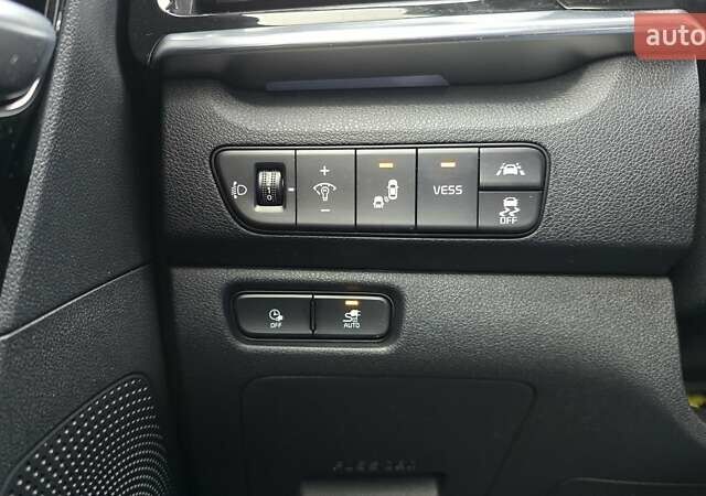 Синій Кіа Niro, об'ємом двигуна 0 л та пробігом 149 тис. км за 19000 $, фото 20 на Automoto.ua