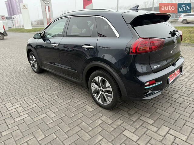 Синій Кіа Niro, об'ємом двигуна 0 л та пробігом 158 тис. км за 18600 $, фото 9 на Automoto.ua