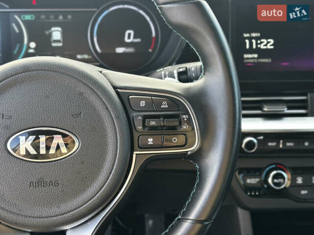 Синий Киа Niro, объемом двигателя 0 л и пробегом 76 тыс. км за 19999 $, фото 23 на Automoto.ua