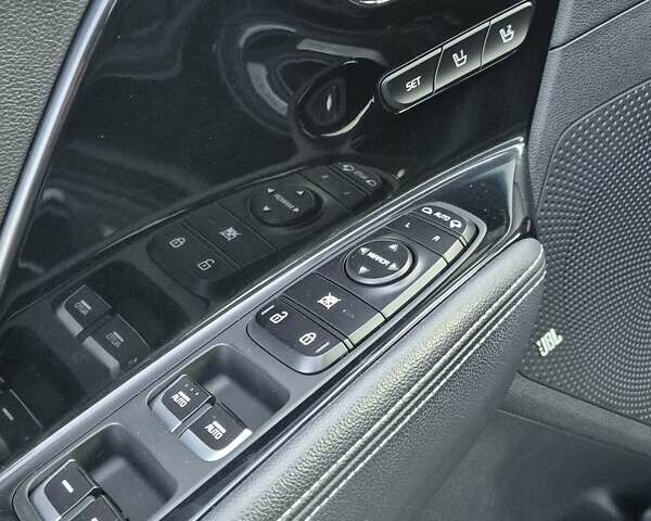 Синий Киа Niro, объемом двигателя 0 л и пробегом 143 тыс. км за 18999 $, фото 38 на Automoto.ua