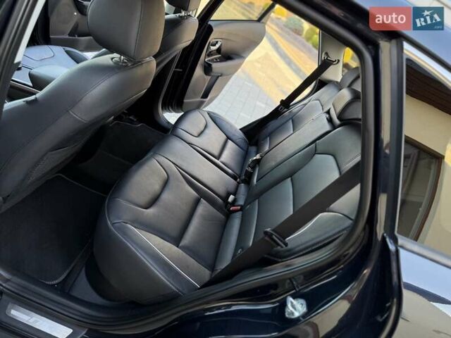 Синий Киа Niro, объемом двигателя 0 л и пробегом 78 тыс. км за 20950 $, фото 80 на Automoto.ua