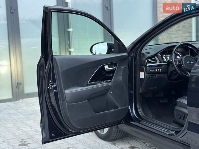Синий Киа Niro, объемом двигателя 0 л и пробегом 95 тыс. км за 20500 $, фото 36 на Automoto.ua