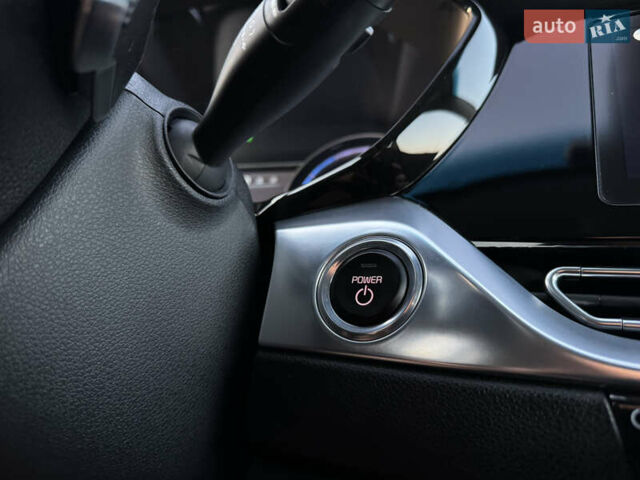 Синий Киа Niro, объемом двигателя 0 л и пробегом 130 тыс. км за 18900 $, фото 88 на Automoto.ua