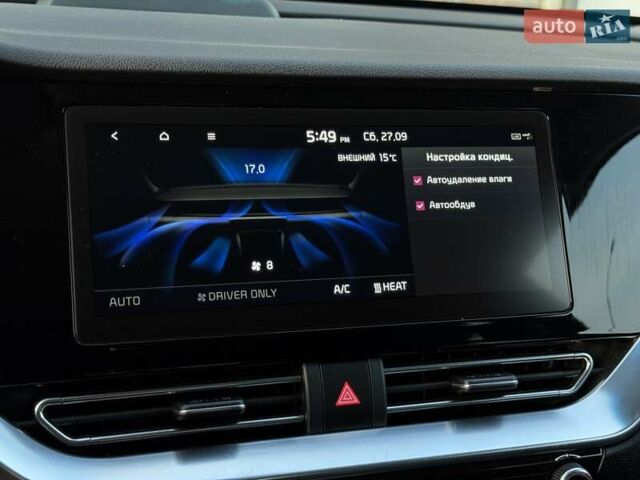 Синий Киа Niro, объемом двигателя 0 л и пробегом 90 тыс. км за 20800 $, фото 52 на Automoto.ua