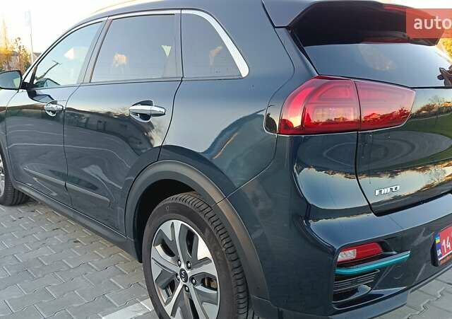 Киа Niro 2020 в Львове на Automoto.ua Синий Киа Niro, объемом двигателя 0 л и пробегом 149 тыс. км за 19900 $, фото 17 на Automoto.ua