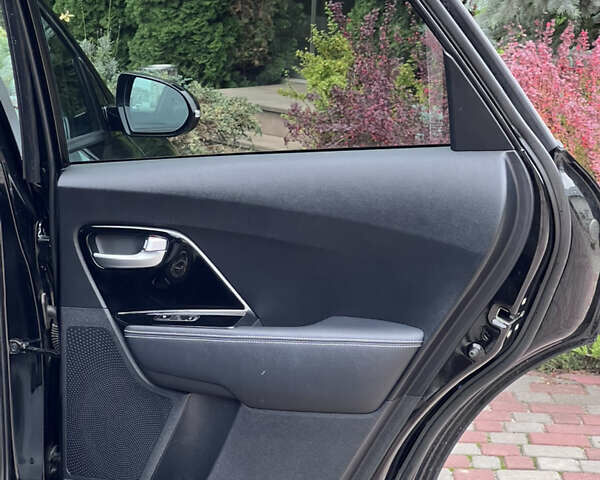 Синій Кіа Niro, об'ємом двигуна 0 л та пробігом 107 тис. км за 19200 $, фото 37 на Automoto.ua