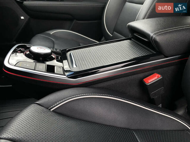 Синій Кіа Niro, об'ємом двигуна 0 л та пробігом 138 тис. км за 21200 $, фото 6 на Automoto.ua