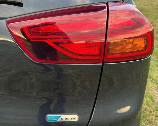 Синій Кіа Niro, об'ємом двигуна 0 л та пробігом 127 тис. км за 19166 $, фото 15 на Automoto.ua