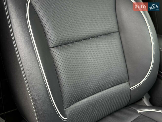 Синій Кіа Niro, об'ємом двигуна 0 л та пробігом 92 тис. км за 16970 $, фото 84 на Automoto.ua