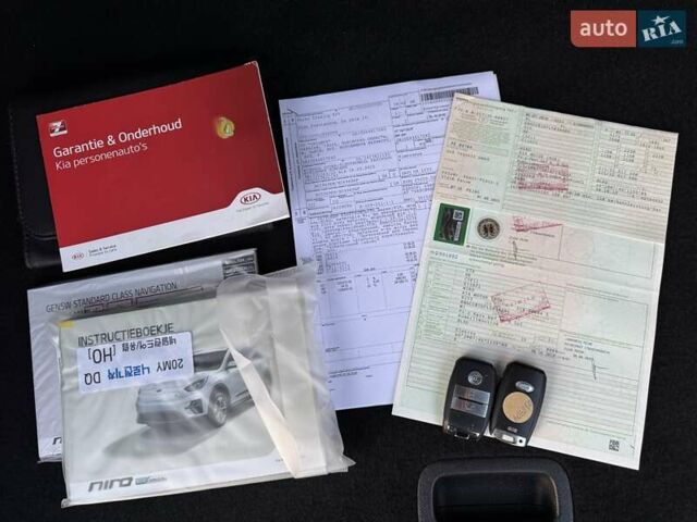 Синий Киа Niro, объемом двигателя 0 л и пробегом 90 тыс. км за 20800 $, фото 4 на Automoto.ua