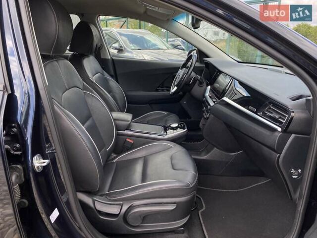 Киа Niro 2020 в Львове на Automoto.ua Синий Киа Niro, объемом двигателя 0 л и пробегом 97 тыс. км за 20950 $, фото 63 на Automoto.ua