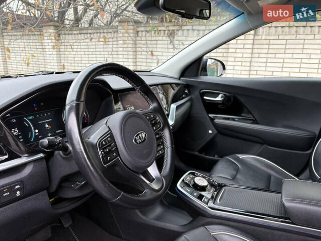 Синий Киа Niro, объемом двигателя 0 л и пробегом 115 тыс. км за 19900 $, фото 29 на Automoto.ua