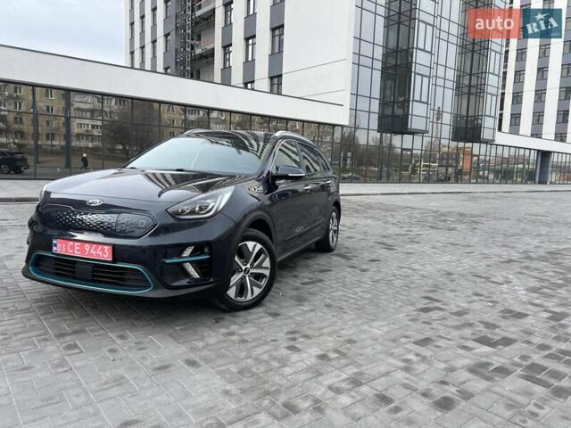 Синий Киа Niro, объемом двигателя 0 л и пробегом 89 тыс. км за 17500 $, фото 4 на Automoto.ua