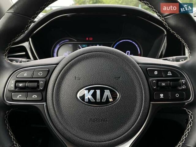 Синий Киа Niro, объемом двигателя 0 л и пробегом 106 тыс. км за 20300 $, фото 27 на Automoto.ua