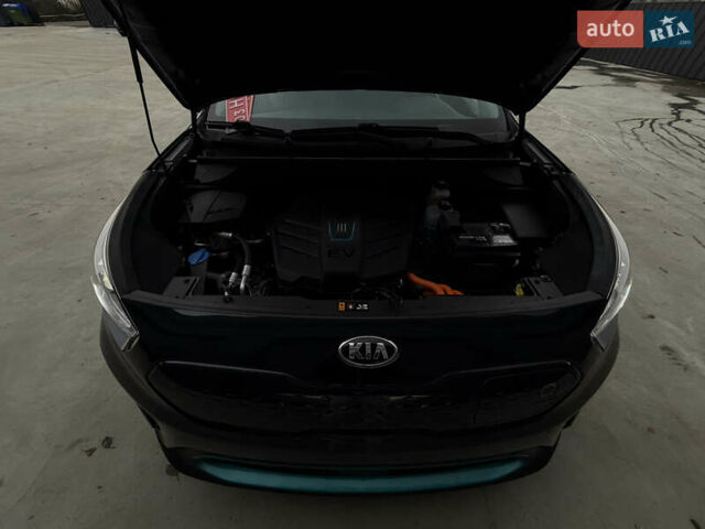 Синий Киа Niro, объемом двигателя 0 л и пробегом 135 тыс. км за 18999 $, фото 38 на Automoto.ua