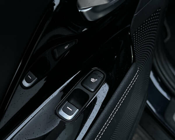 Синій Кіа Niro, об'ємом двигуна 0 л та пробігом 100 тис. км за 19900 $, фото 24 на Automoto.ua