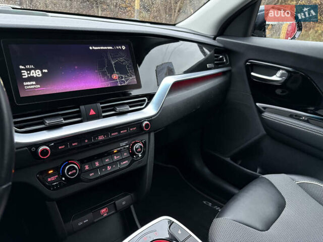 Синий Киа Niro, объемом двигателя 0 л и пробегом 125 тыс. км за 19600 $, фото 51 на Automoto.ua
