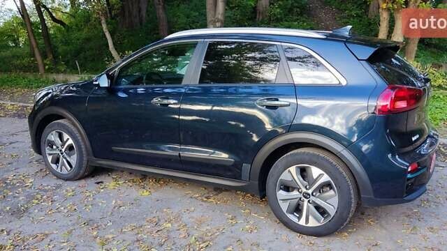 Киа Niro 2020 в Городке на Automoto.ua Синий Киа Niro, объемом двигателя 0 л и пробегом 135 тыс. км за 19856 $, фото 27 на Automoto.ua