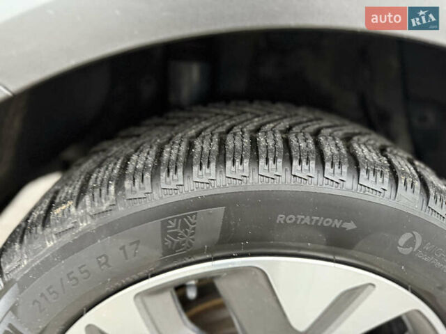 Синій Кіа Niro, об'ємом двигуна 0 л та пробігом 158 тис. км за 18600 $, фото 29 на Automoto.ua