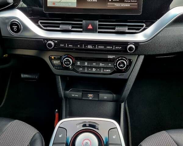 Синий Киа Niro, объемом двигателя 0 л и пробегом 67 тыс. км за 19399 $, фото 44 на Automoto.ua