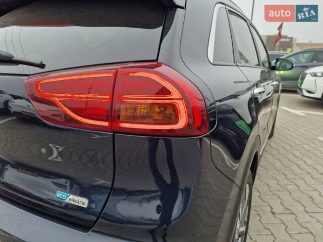 Синий Киа Niro, объемом двигателя 0 л и пробегом 173 тыс. км за 17700 $, фото 12 на Automoto.ua