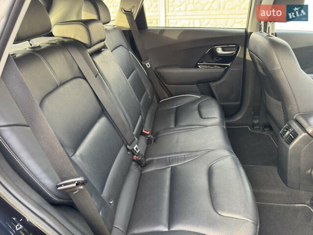 Синий Киа Niro, объемом двигателя 0 л и пробегом 156 тыс. км за 18900 $, фото 46 на Automoto.ua
