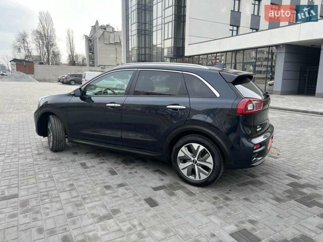 Синий Киа Niro, объемом двигателя 0 л и пробегом 89 тыс. км за 17500 $, фото 9 на Automoto.ua