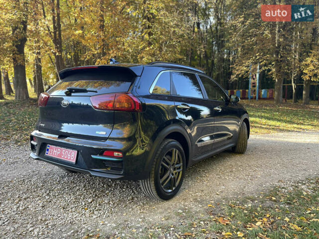 Синій Кіа Niro, об'ємом двигуна 0 л та пробігом 109 тис. км за 20578 $, фото 4 на Automoto.ua