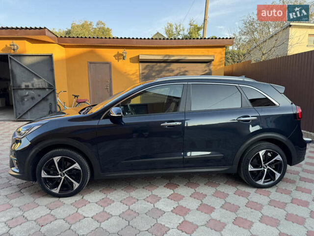 Синій Кіа Niro, об'ємом двигуна 0 л та пробігом 130 тис. км за 18199 $, фото 10 на Automoto.ua