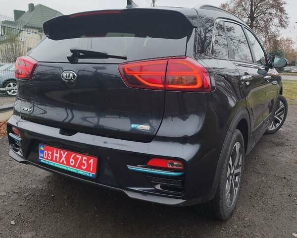 Синій Кіа Niro, об'ємом двигуна 0 л та пробігом 150 тис. км за 18000 $, фото 11 на Automoto.ua