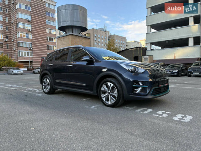 Киа Niro 2020 в Киеве на Automoto.ua Синий Киа Niro, объемом двигателя 0 л и пробегом 131 тыс. км за 17999 $, фото 22 на Automoto.ua