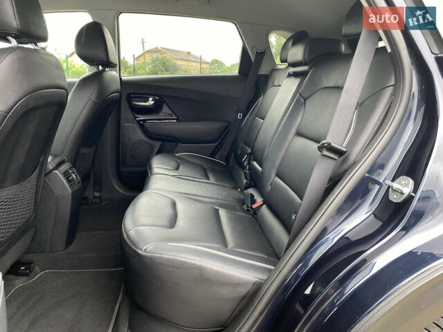 Синий Киа Niro, объемом двигателя 0 л и пробегом 119 тыс. км за 20800 $, фото 78 на Automoto.ua