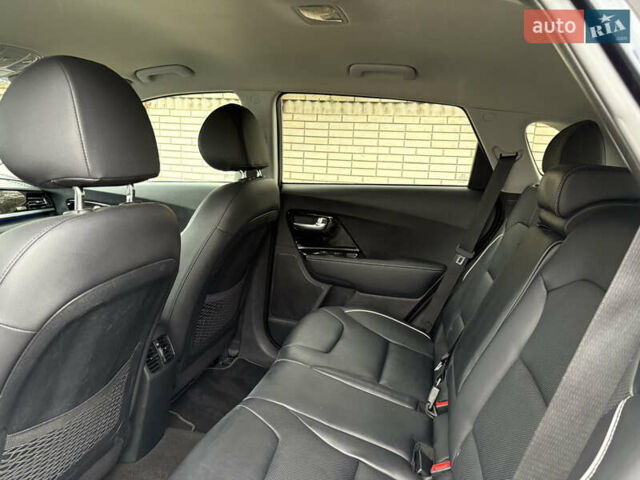 Синий Киа Niro, объемом двигателя 0 л и пробегом 115 тыс. км за 19900 $, фото 37 на Automoto.ua