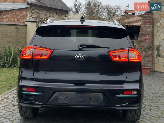 Синий Киа Niro, объемом двигателя 0 л и пробегом 115 тыс. км за 17900 $, фото 6 на Automoto.ua