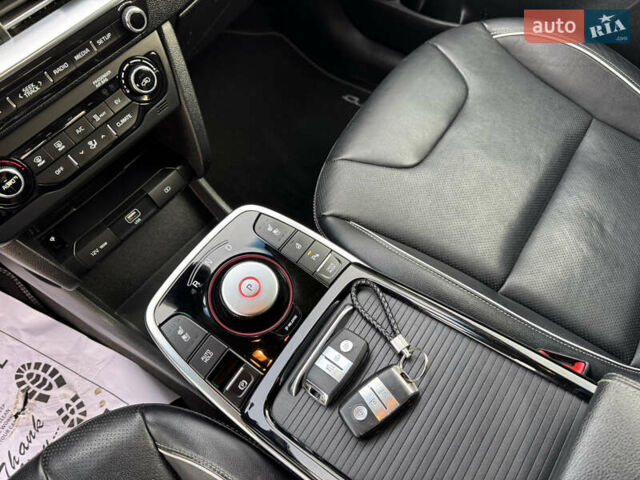 Синий Киа Niro, объемом двигателя 0 л и пробегом 156 тыс. км за 18900 $, фото 32 на Automoto.ua