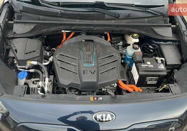 Синий Киа Niro, объемом двигателя 0 л и пробегом 173 тыс. км за 18700 $, фото 26 на Automoto.ua