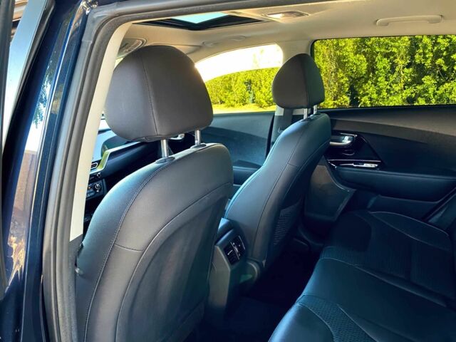 Синий Киа Niro, объемом двигателя 0 л и пробегом 39 тыс. км за 13900 $, фото 13 на Automoto.ua