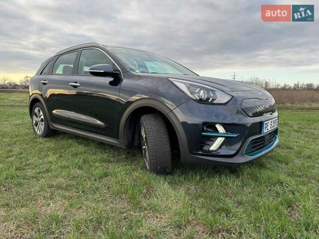 Синій Кіа Niro, об'ємом двигуна 0 л та пробігом 127 тис. км за 19166 $, фото 6 на Automoto.ua