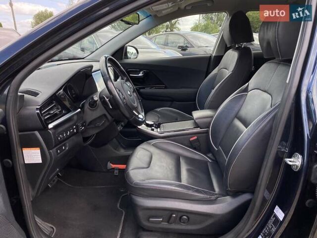 Синій Кіа Niro, об'ємом двигуна 0 л та пробігом 97 тис. км за 21950 $, фото 29 на Automoto.ua