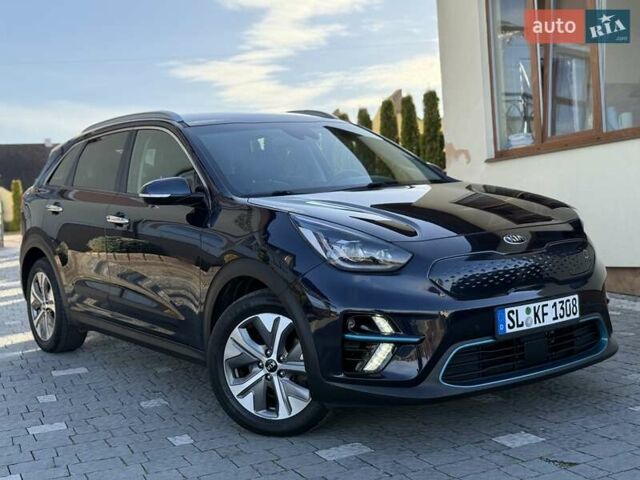 Синий Киа Niro, объемом двигателя 0 л и пробегом 78 тыс. км за 20950 $, фото 5 на Automoto.ua