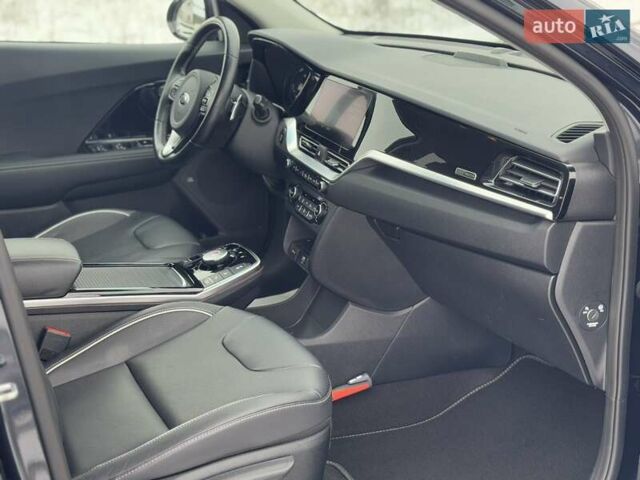 Синій Кіа Niro, об'ємом двигуна 0 л та пробігом 134 тис. км за 19300 $, фото 21 на Automoto.ua