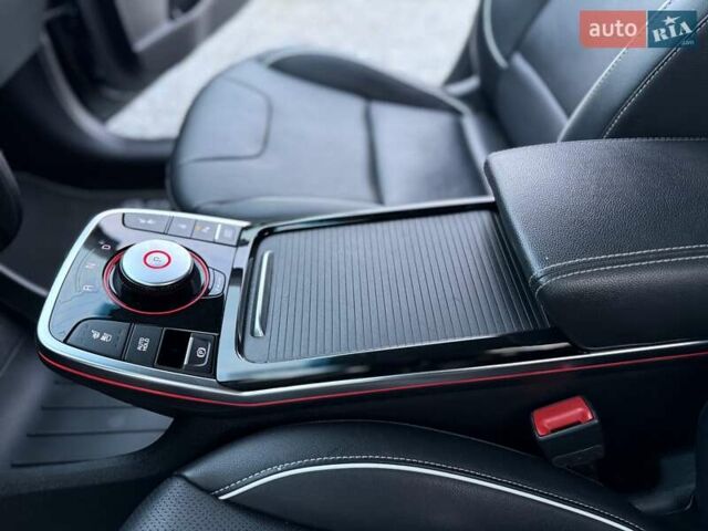 Синій Кіа Niro, об'ємом двигуна 0 л та пробігом 81 тис. км за 19350 $, фото 56 на Automoto.ua