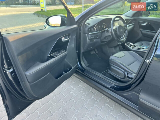 Синій Кіа Niro, об'ємом двигуна 0 л та пробігом 112 тис. км за 19500 $, фото 49 на Automoto.ua